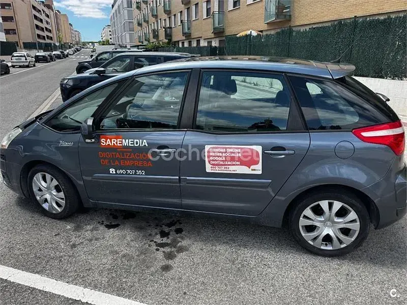 Usado Citroën C4 Picasso Live 99 CV (72 kW) 2017 Gris / plata Monovolumen