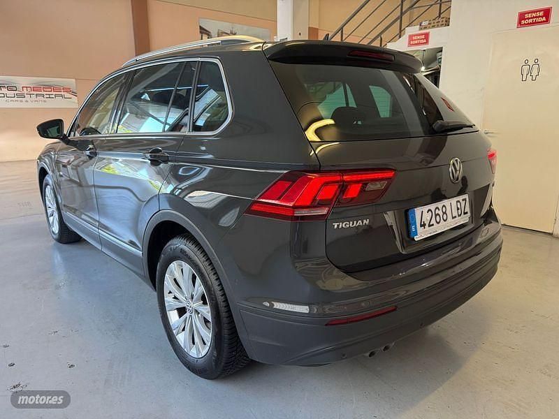 Usado VW Tiguan Advance 150 CV (110 kW) 2020 Varios colores SUV