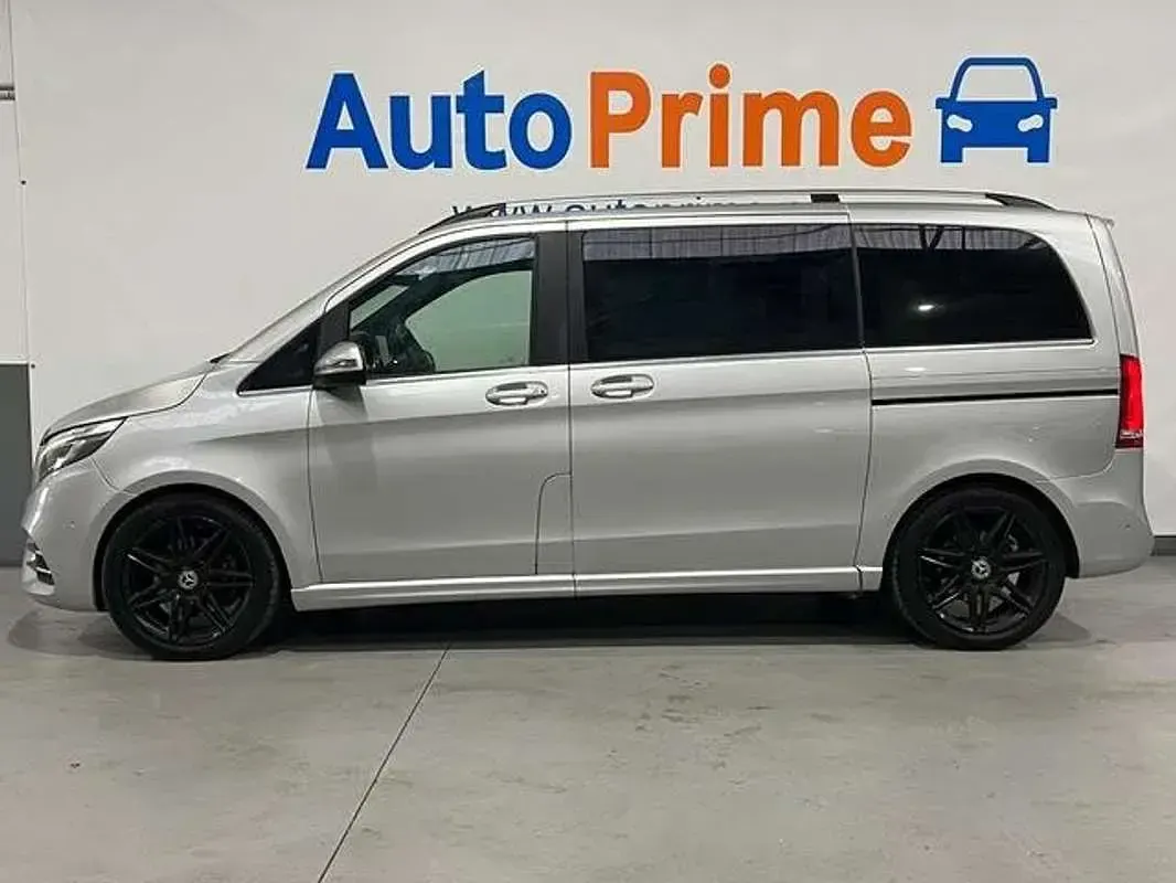 Usado Mercedes V250 Avantgarde 190 CV (139 kW) 2018 Gris Monovolumen