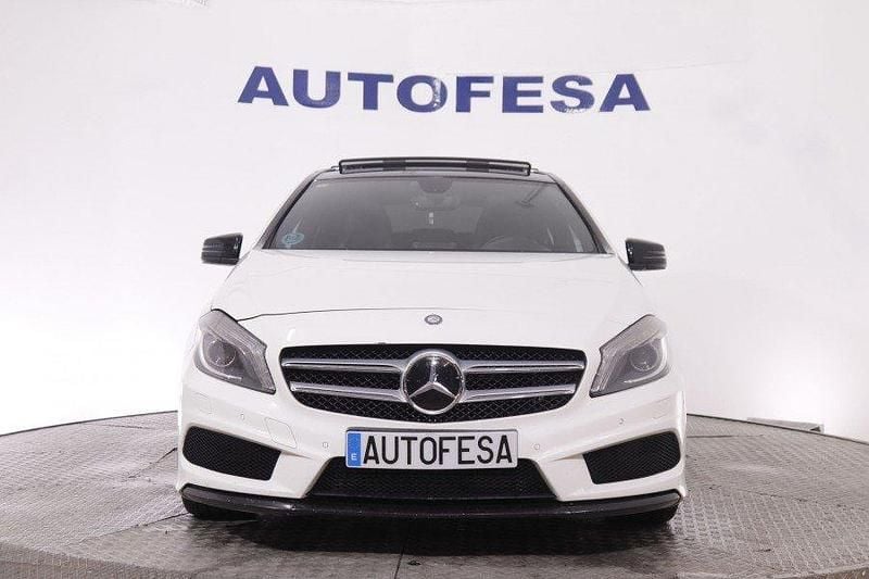 Usado Mercedes A220 AMG line 170 CV (125 kW) 2013 Blanco Utilitario