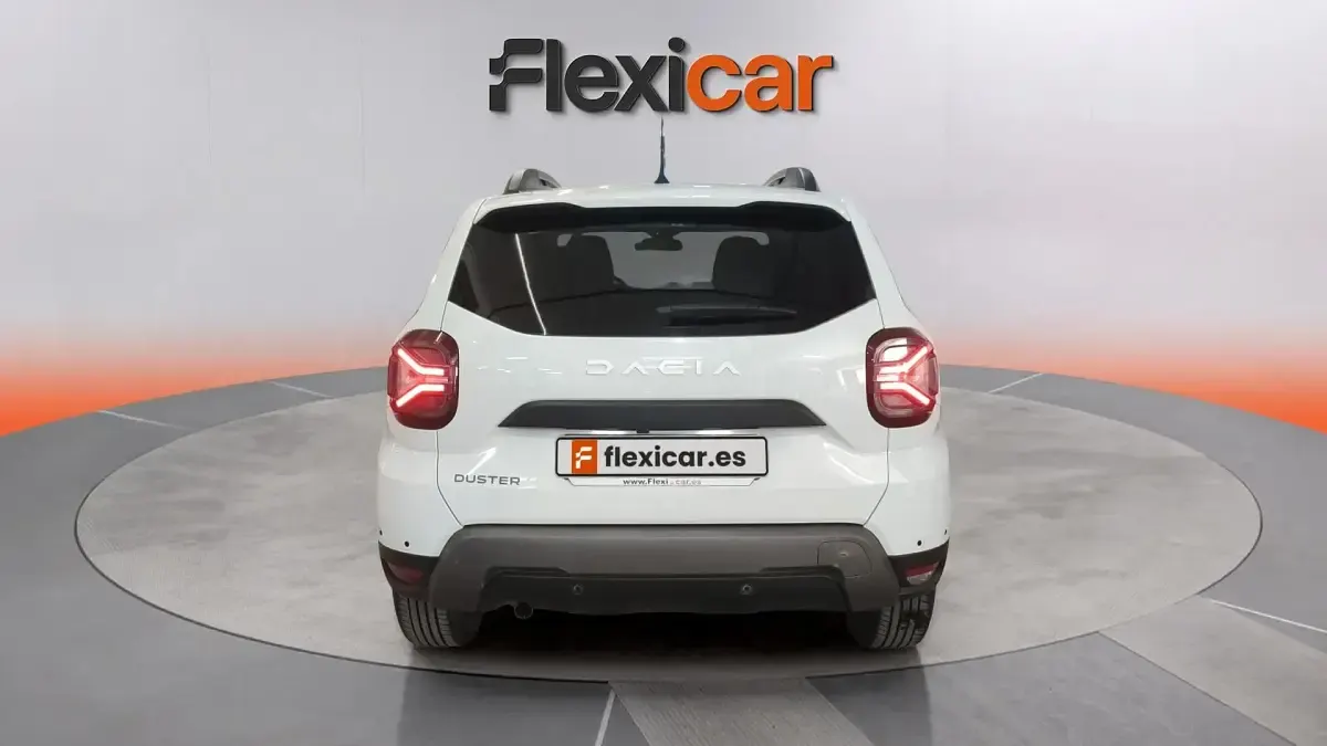 Usado Dacia Duster Journey 131 CV (96 kW) 2023 Blanco SUV