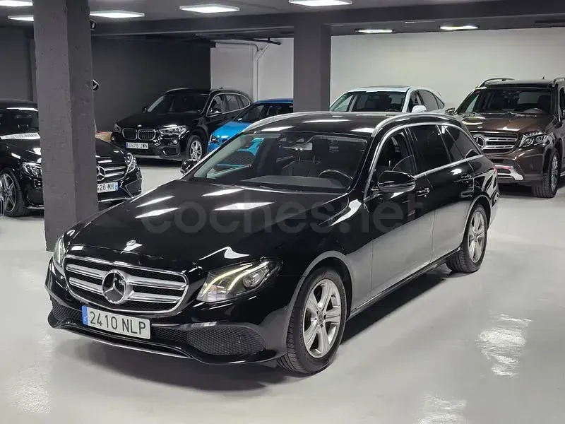 Usado Mercedes E220 194 CV (142 kW) 2018 Negro Familiar