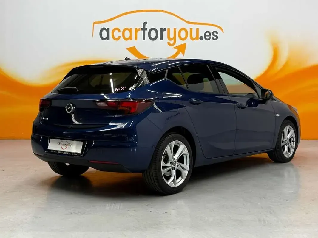 Usado Opel Astra GS Line 131 CV (96 kW) 2020 Azul Utilitario