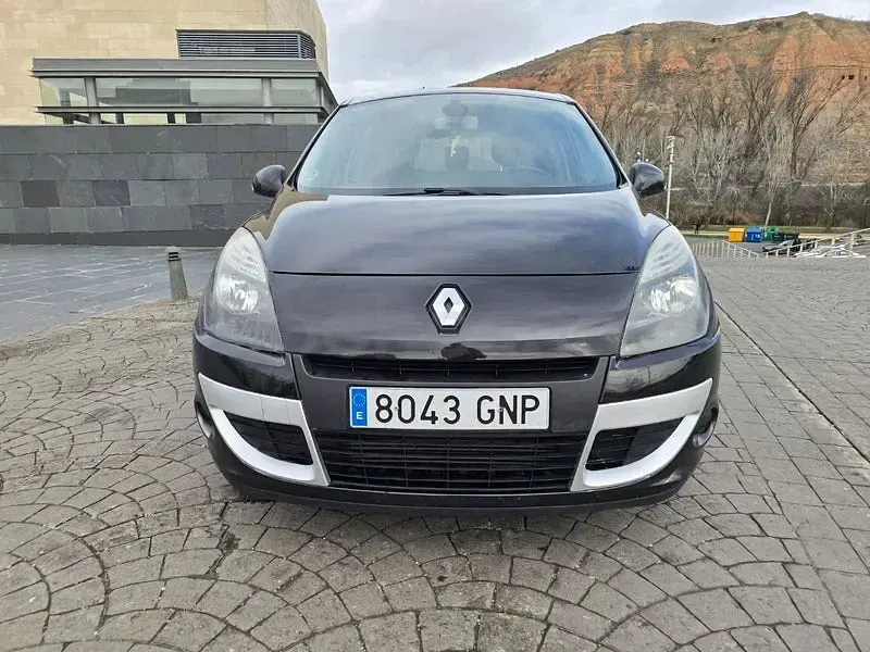 Usado Renault Scénic Dynamique 105 CV (77 kW) 2009 Negro Monovolumen