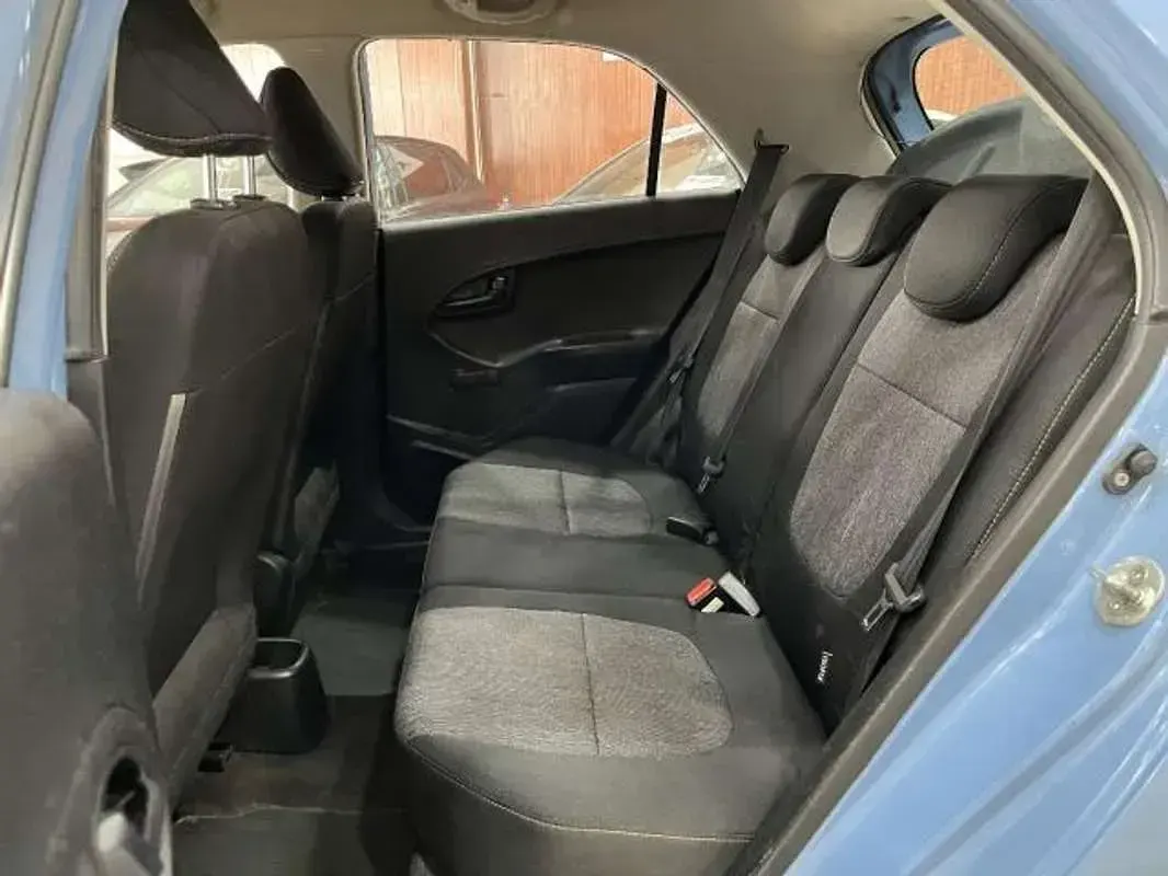 Usado Kia Picanto 69 CV (50 kW) 2013 Azul Utilitario