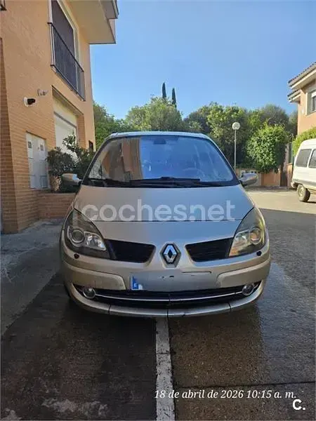 Usado Renault Scenic E-Tech Dynamique 130 CV (95 kW) 2007 Beige Monovolumen