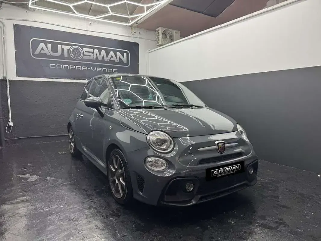 Usado Abarth 595 Turismo 165 CV (121 kW) 2018 Gris / plata Berlina