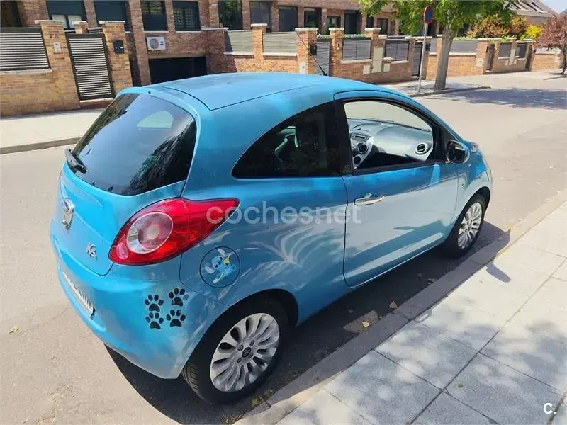 Usado Ford Ka Trend 69 CV (50 kW) 2016 Azul Berlina