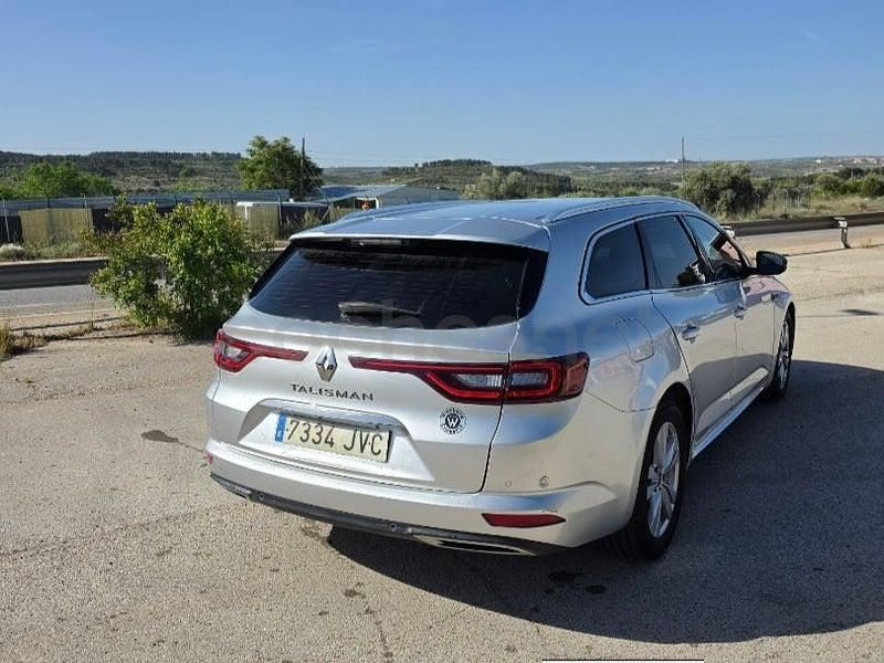 Usado Renault Talisman Zen 130 CV (95 kW) 2016 Gris / plata Familiar