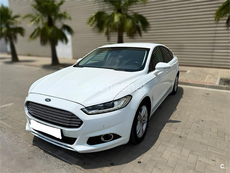 Blanco Usado 2015 Ford Mondeo Titanium Berlina | 8499 € (Buen precio) - Imagen 1/4