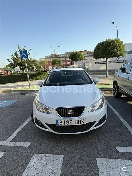 Usado Seat Ibiza SC 90 CV (66 kW) 2011 Blanco Utilitario