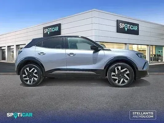 Usado Opel Mokka 136 CV (100 kW) 2025 Gris SUV