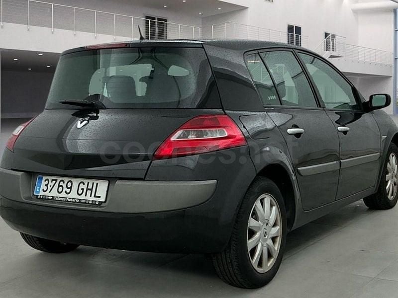 Usado Renault Mégane II Dynamique 106 CV (77 kW) 2008 Negro Berlina