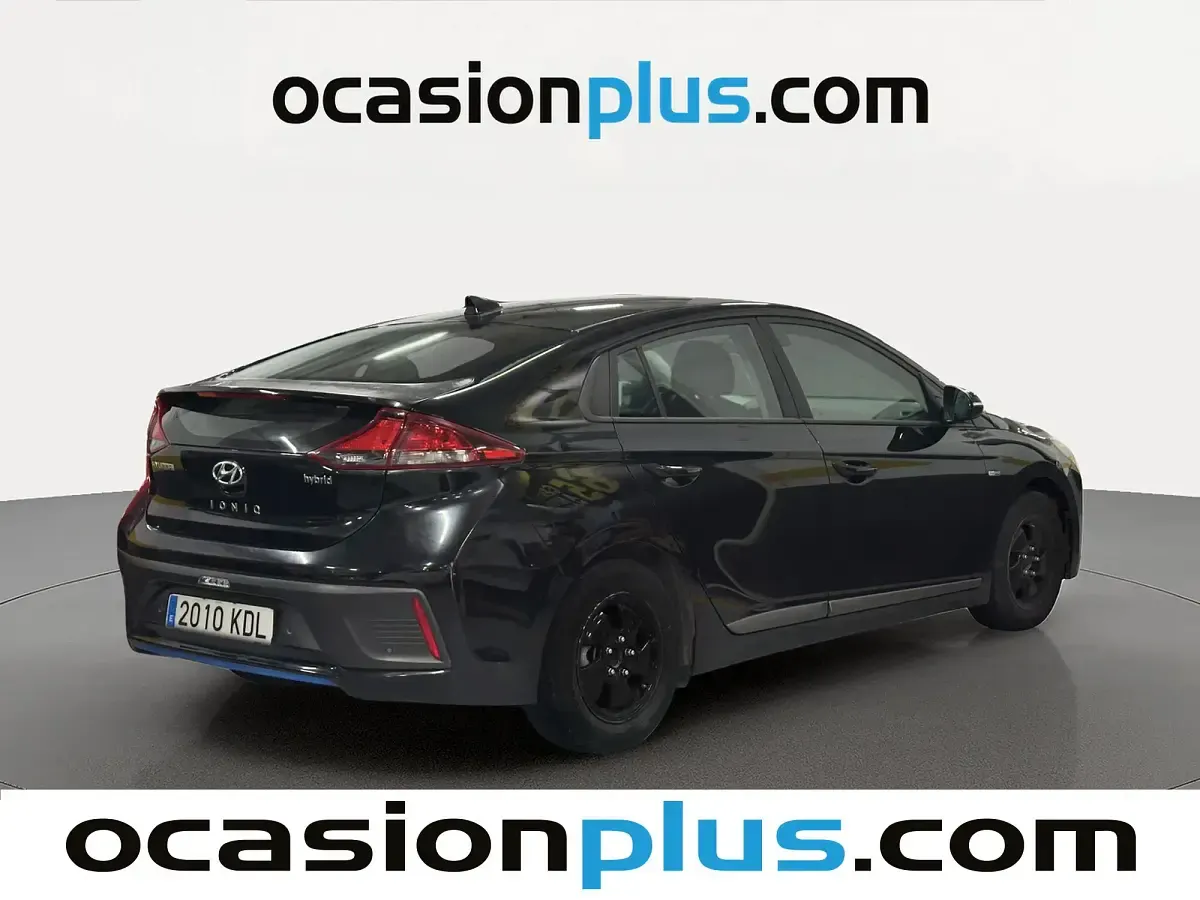 Usado Hyundai Ioniq 141 CV (103 kW) 2017 Negro Utilitario