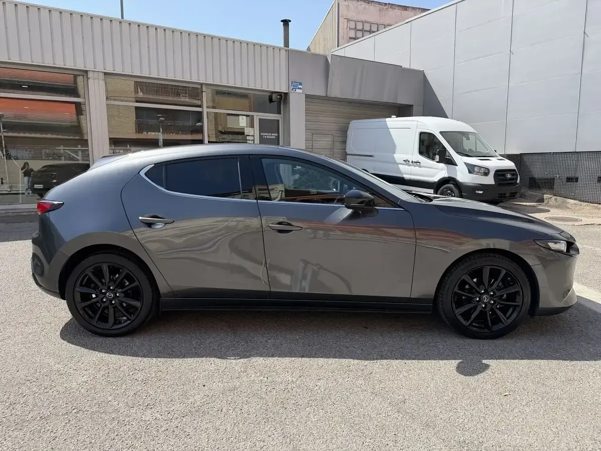 Usado Mazda 3 Homura-Line 186 CV (136 kW) 2023 Gris Berlina