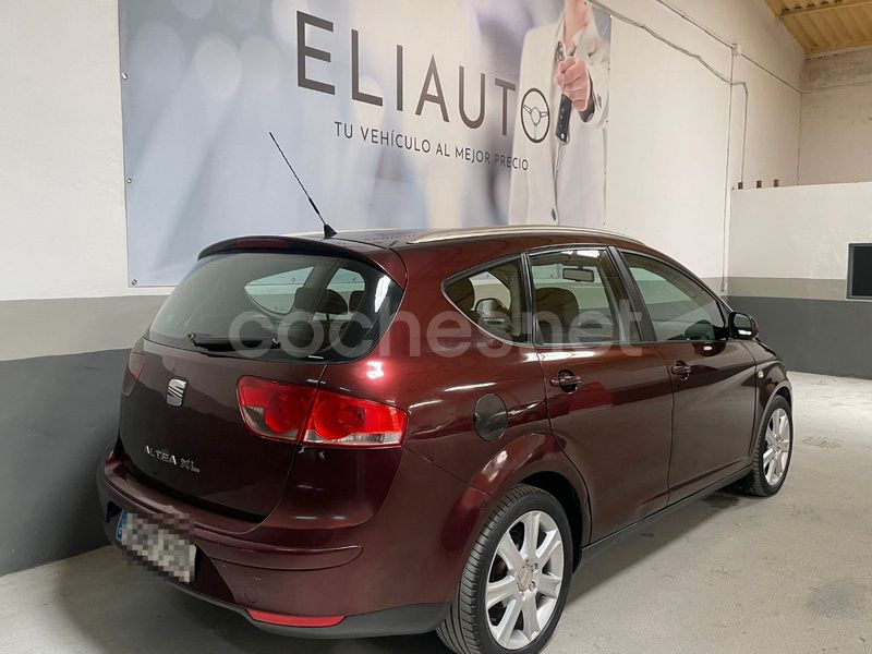 Granate Usado 2007 Seat Altea XL Reference Monovolumen | 5490 € (Buen precio) - Imagen 1/4