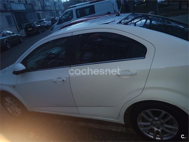Blanco Usado 2011 Chevrolet Aveo LT Berlina | 1800 € (Super precio) - Imagen 1/4