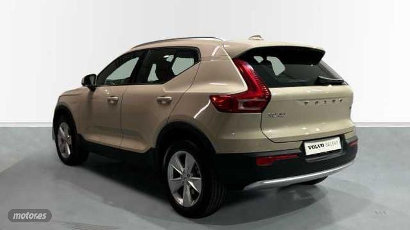 Usado Volvo XC40 Core 2025 Beige SUV