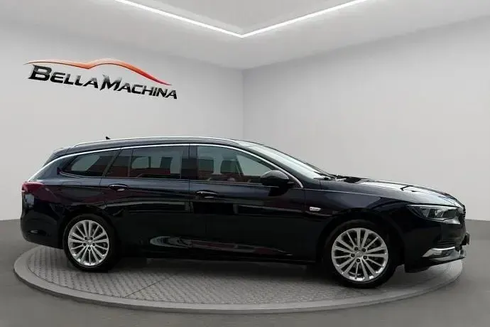 Usado Opel Insignia Innovation 137 CV (100 kW) 2020 Negro Familiar