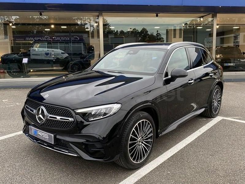 Usado Mercedes GLC220 AMG line 197 CV (144 kW) 2023 Negro SUV