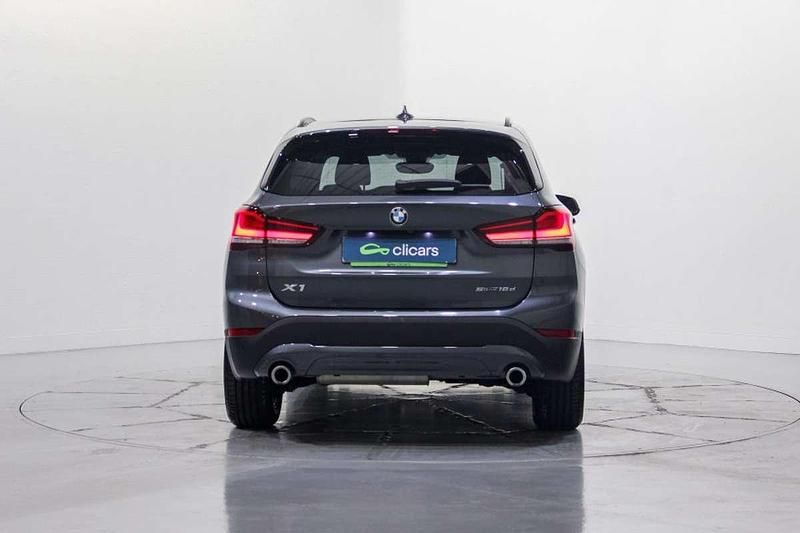Usado BMW X1 150 CV (110 kW) 2022 Gris SUV