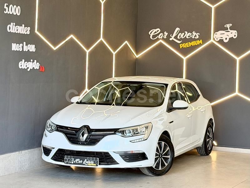 Usado Renault Mégane IV Business 90 CV (66 kW) 2017 Blanco Berlina