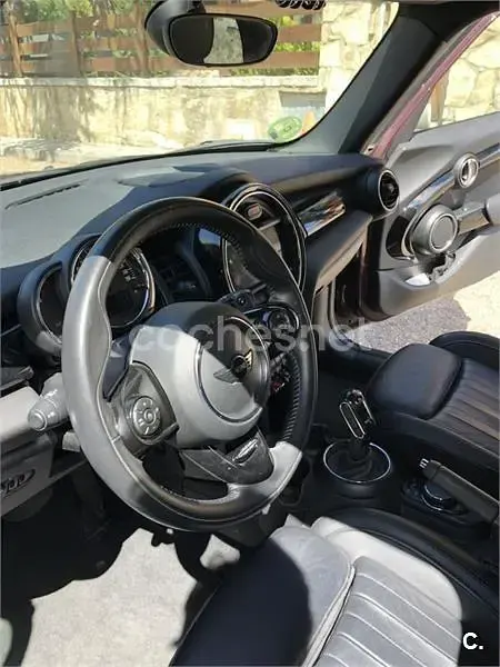 Usado Mini Cooper S 192 CV (141 kW) 2019 Granate Utilitario