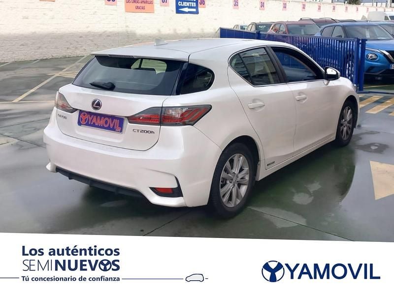 Usado Lexus CT200h Executive Line 136 CV (100 kW) 2016 Blanco Berlina