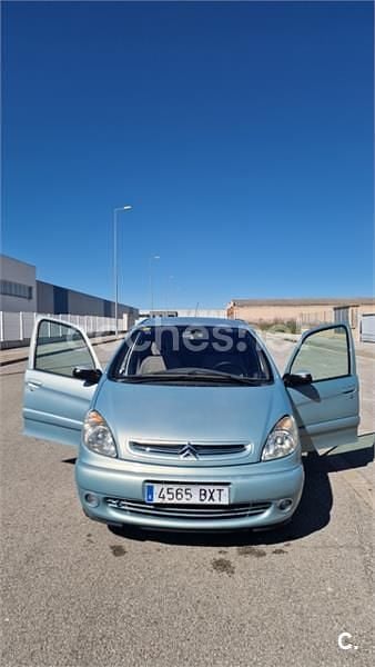 Usado Citroën Xsara Picasso Exclusive 90 CV (66 kW) 2002 Azul Monovolumen