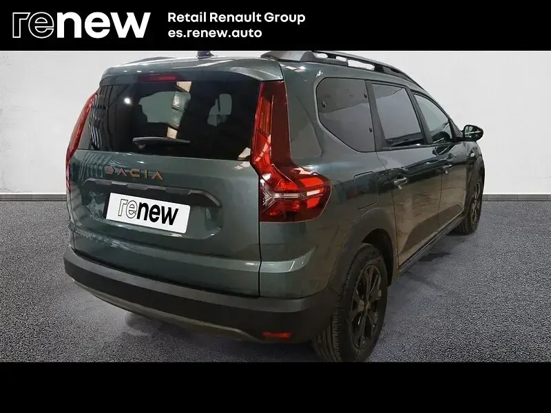 Usado Dacia Jogger Extreme 100 CV (73 kW) 2023 Verde Monovolumen