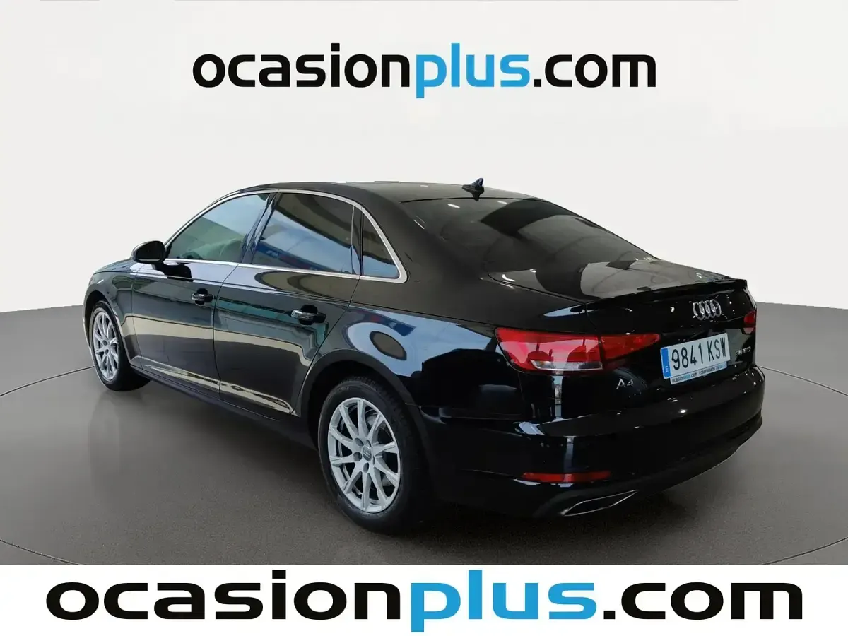 Usado Audi A4 Advanced Plus 150 CV (110 kW) 2019 Negro Berlina