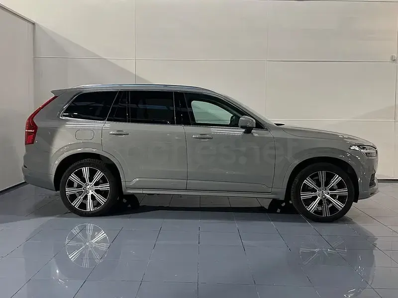 Usado Volvo XC90 Core 250 HP (183 kW) 2024 Cinzento SUV