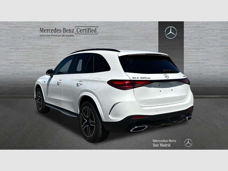 Usado Mercedes GLC300e 333 CV (244 kW) 2025 Blanco SUV