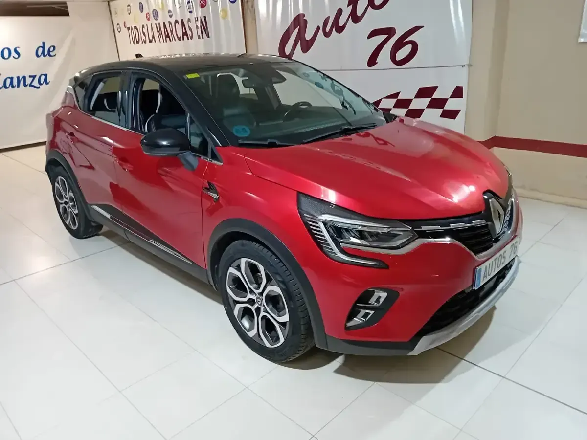 Usado Renault Captur Zen 95 CV (69 kW) 2020 Rojo SUV