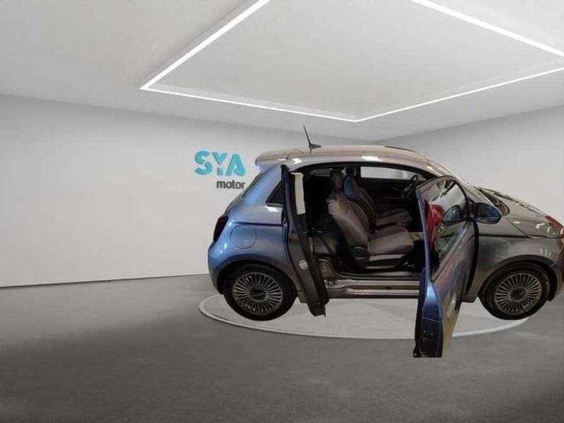Usado Fiat 500e Icon 85 kW (116 CV) 2021 Gris Berlina
