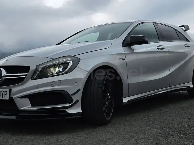 Usado Mercedes A45 AMG AMG 360 CV (264 kW) 2014 Gris / plata Utilitario