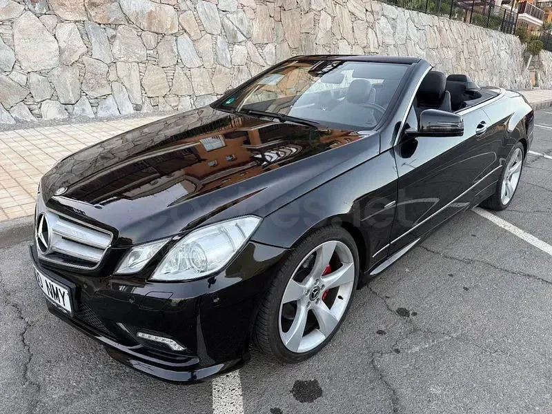 Usado Mercedes E200 184 CV (135 kW) 2011 Negro Coupe