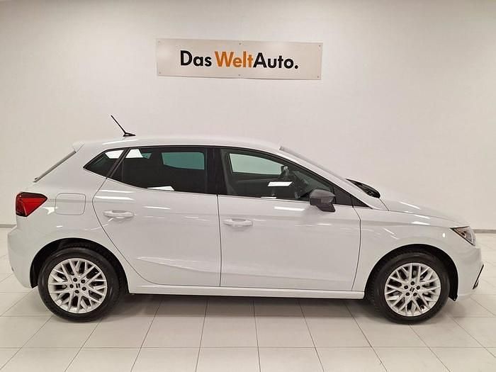Usado Seat Ibiza XCELLENCE 115 CV (84 kW) 2025 Blanco