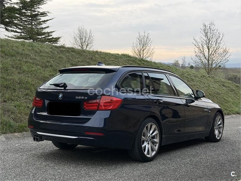 Usado BMW 325 Comfort Edition 218 CV (160 kW) 2014 Negro Familiar