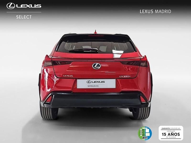 Usado Lexus UX Business Edition 183 CV (134 kW) 2022 Rojo SUV