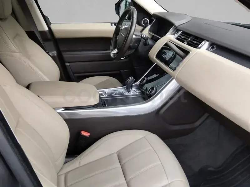 Usado Land Rover Range Rover Sport SE 249 CV (183 kW) 2019 Gris / plata SUV