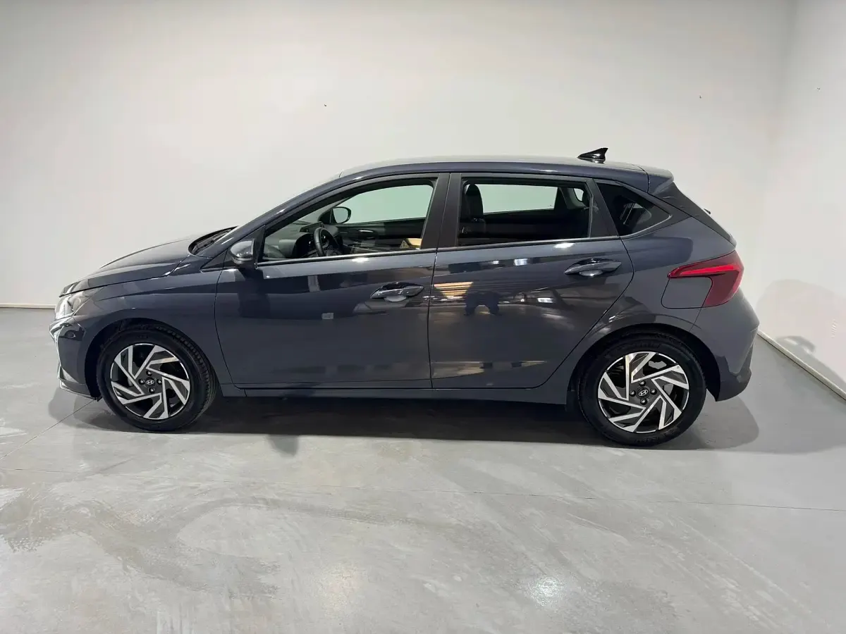 Usado Hyundai i20 83 CV (61 kW) 2024 Utilitario