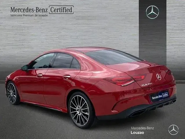 Usado Mercedes CLA200 163 CV (119 kW) 2022 Manufaktur rojo patagonia Coupe