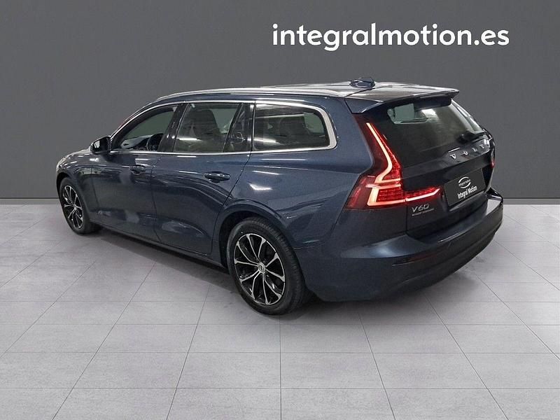 Usado Volvo V60 Momentum 150 CV (110 kW) 2020 Grisnegro Familiar