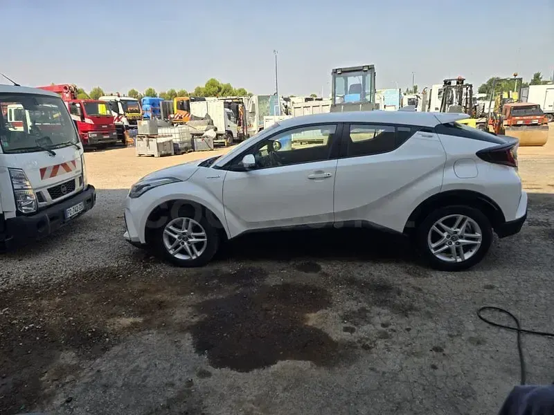 Usado Toyota C-HR Advance 122 CV (89 kW) 2021 Blanco SUV