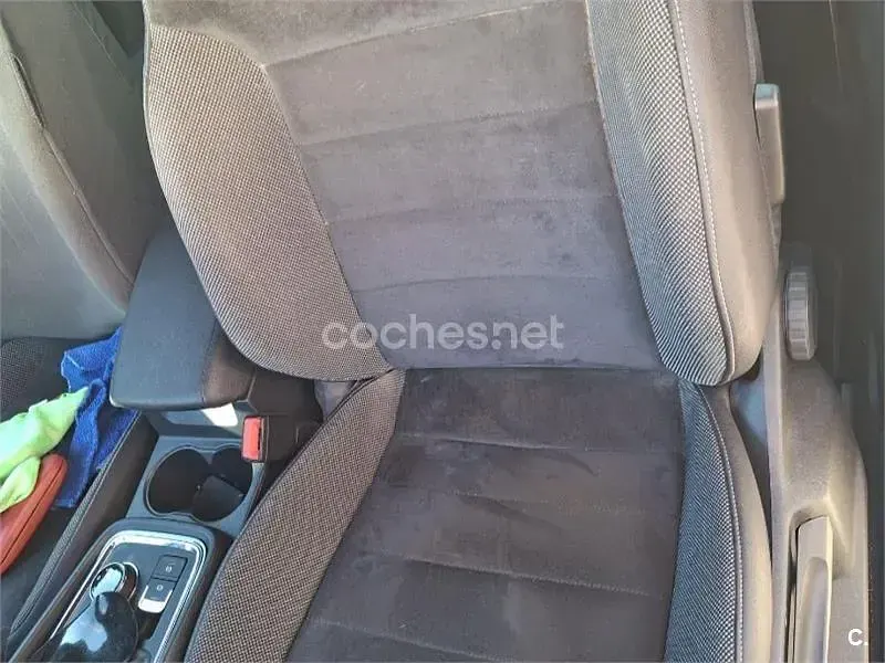 Usado Seat Ateca 4Drive 150 CV (110 kW) 2016 Azul SUV