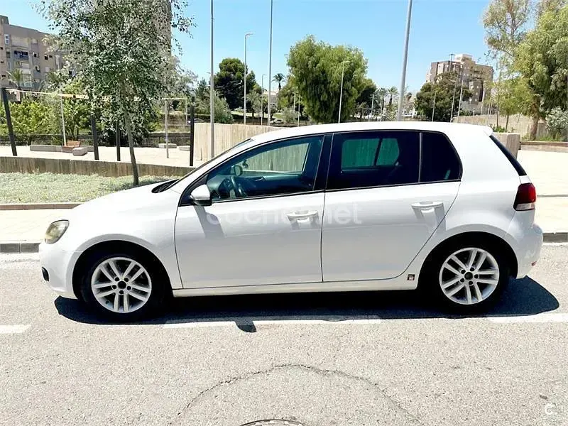 Usado VW Golf VI Advance 110 CV (80 kW) 2009 Blanco Berlina