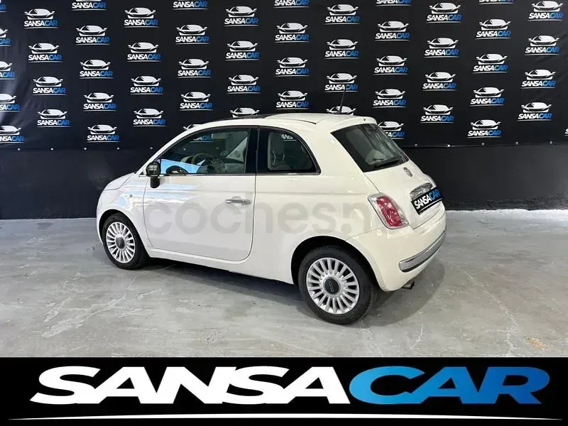 Usado Fiat 500 Lounge 85 CV (62 kW) 2014 Blanco Berlina