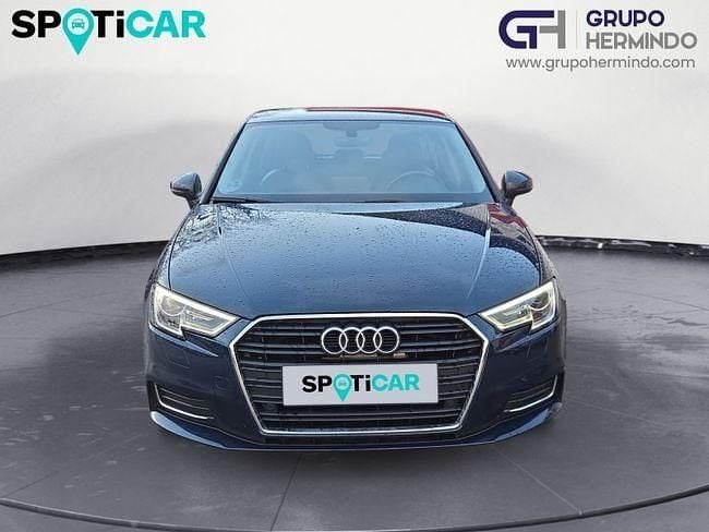 Usado Audi A3 Premium 110 CV (80 kW) 2017 Azul Utilitario