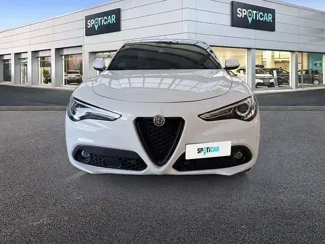 Usado Alfa Romeo Stelvio Veloce 211 CV (155 kW) 2020 Blanco SUV